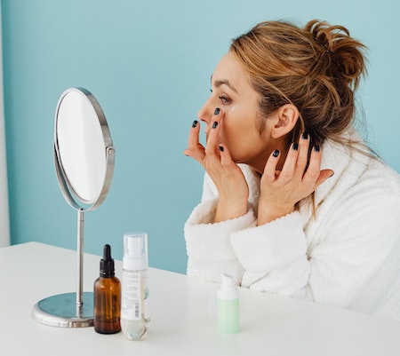 Acnegenic Vs. Comedogenic - What's Really Clogging Your Pores