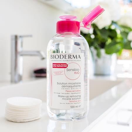 How to use micellar water to remove sunscreen